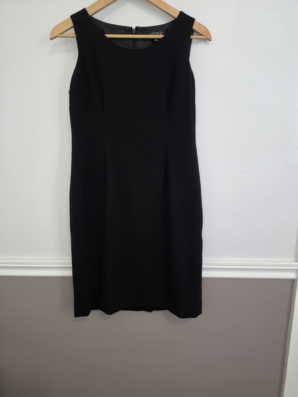 Kasper Black Sleeveless Midi Sheath Dress